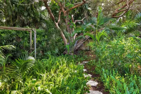3301 Bay Shore Road Sarasota FL 34234