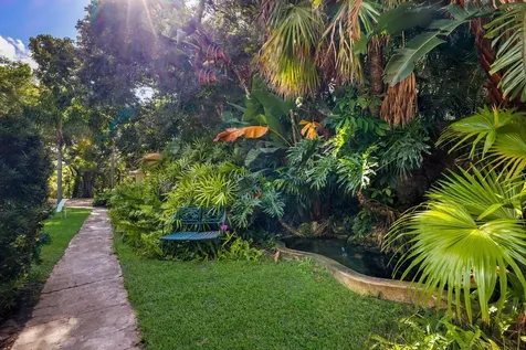 3301 Bay Shore Road Sarasota FL 34234