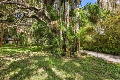 3301 Bay Shore Road Sarasota FL 34234