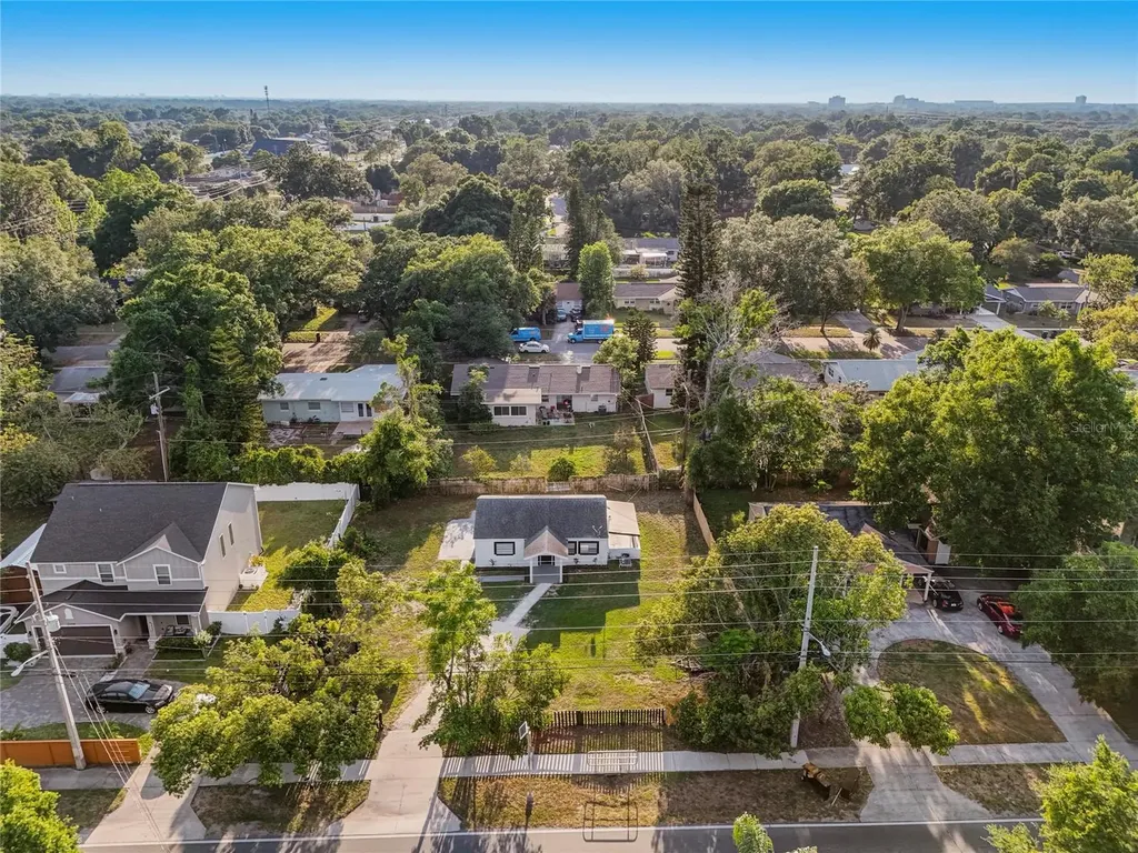 2600 S Crystal Lake Drive Orlando FL 32806