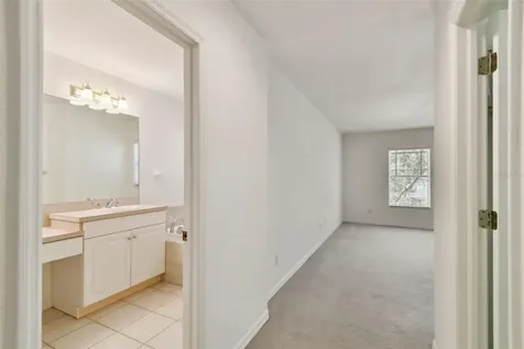 2848 Bayshore Trails Drive Tampa FL 33611