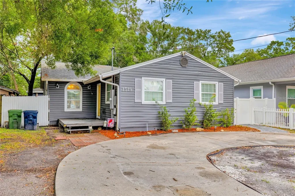 1519 W Mohawk Avenue Tampa FL 33603