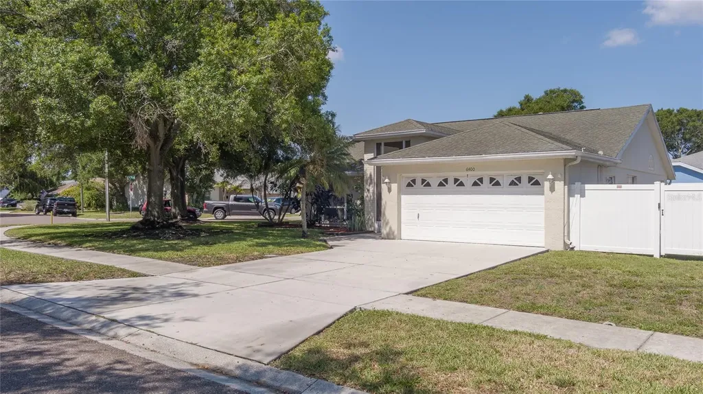 6400 23rd Lane N St Petersburg FL 33702