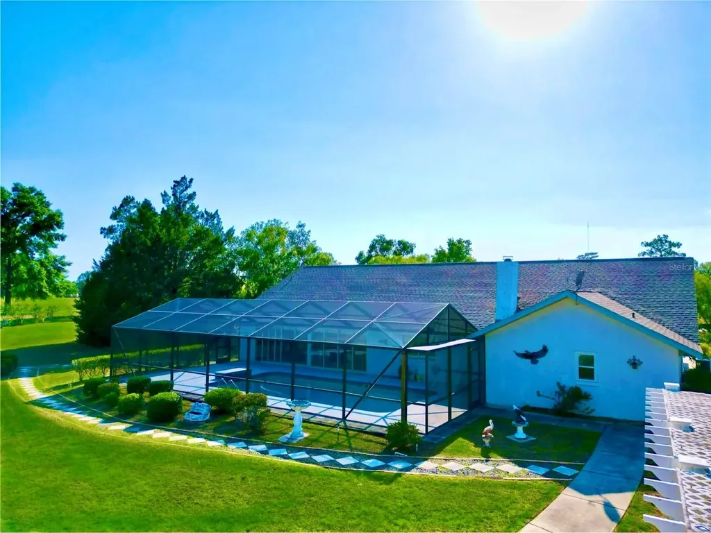 7205 NE 61st Avenue Road Silver Springs FL 34488