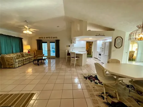 7205 NE 61st Avenue Road Silver Springs FL 34488