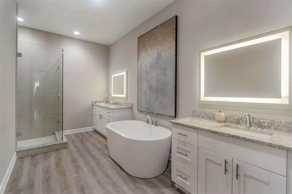 17B Franklin Court S St Petersburg FL 33711