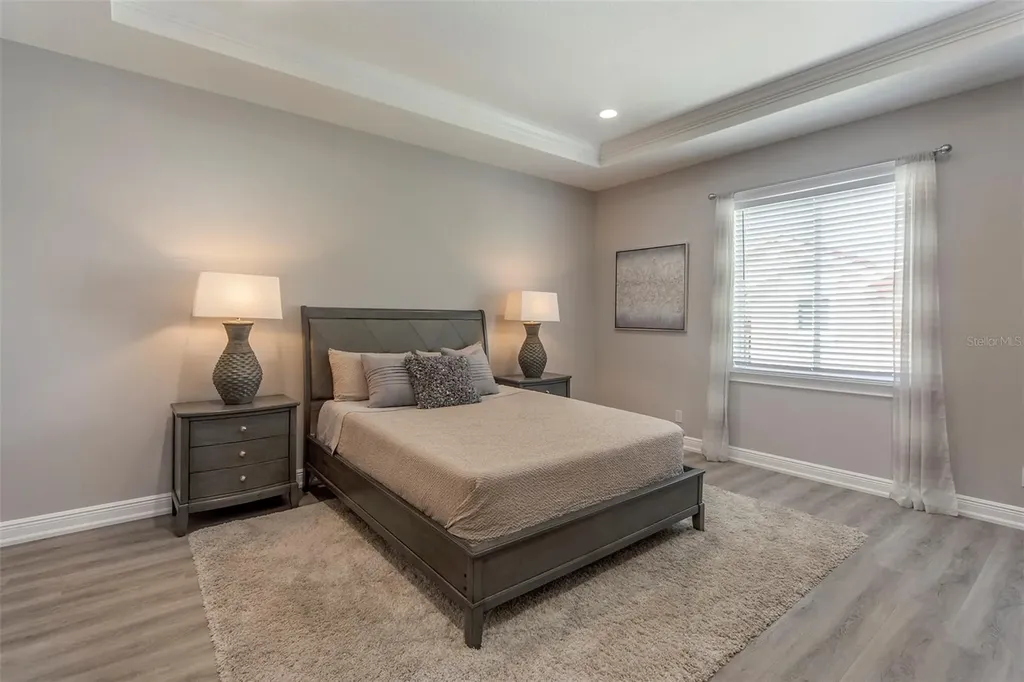 17B Franklin Court S St Petersburg FL 33711