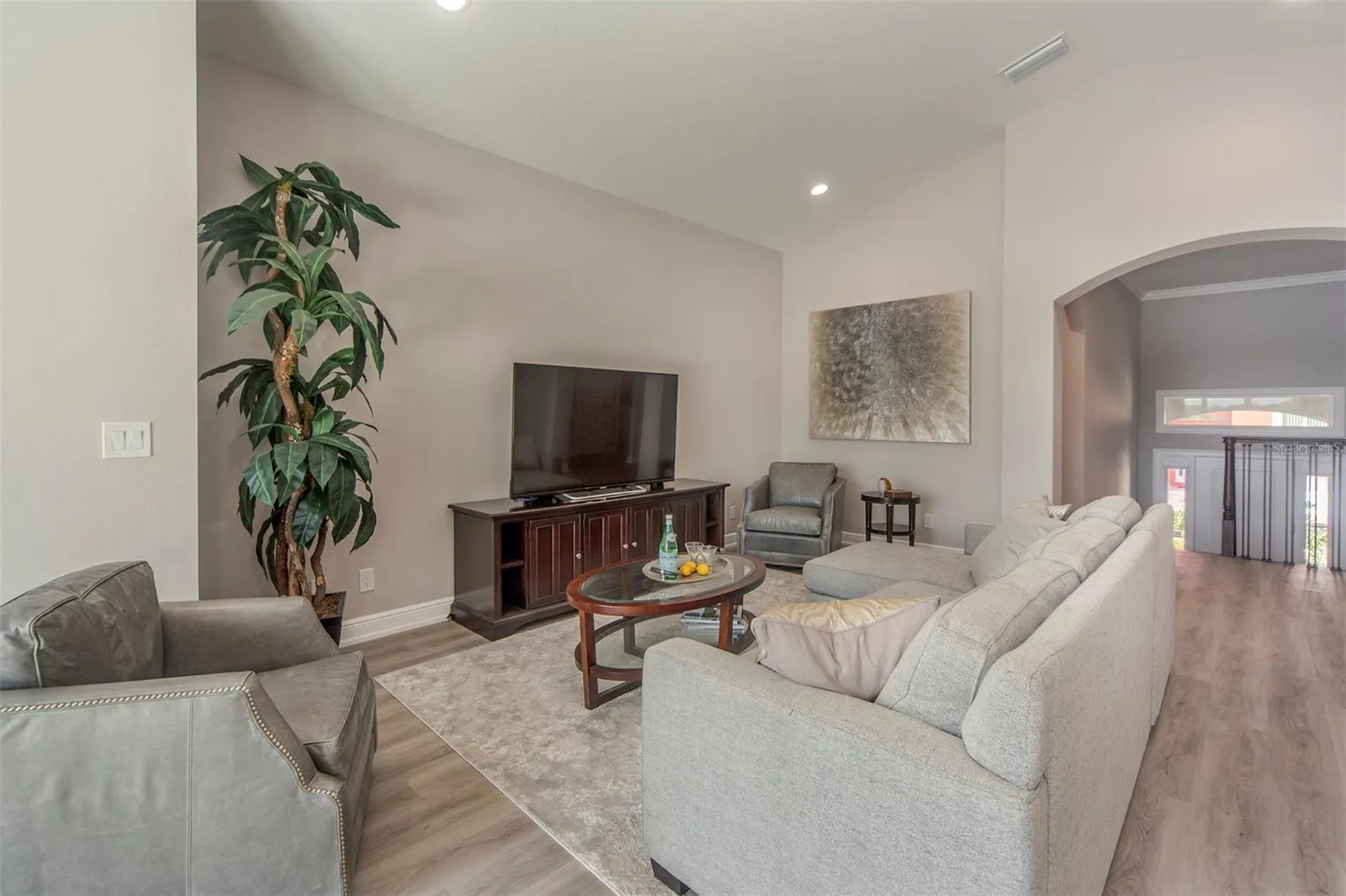 17B Franklin Court S St Petersburg FL 33711