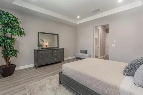 17B Franklin Court S St Petersburg FL 33711