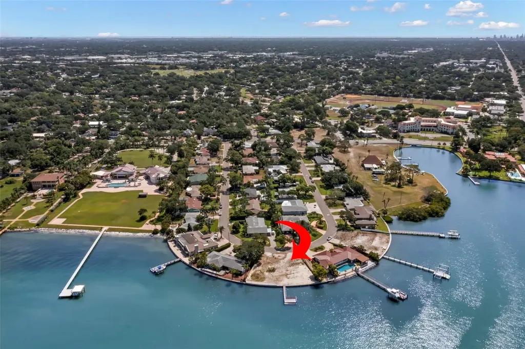 7940 Garden Drive N St Petersburg FL 33710