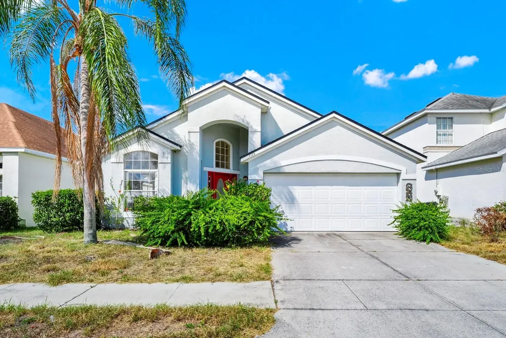 735 Riggs Circle Davenport FL 33897