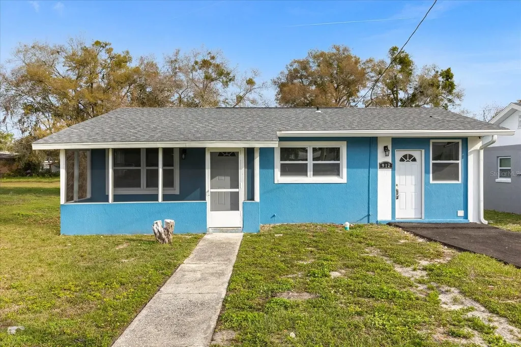 912 Adams Street Leesburg FL 34748