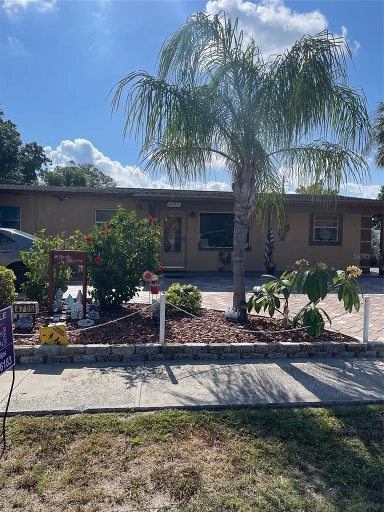 4705 Town N Country Boulevard Tampa FL 33615