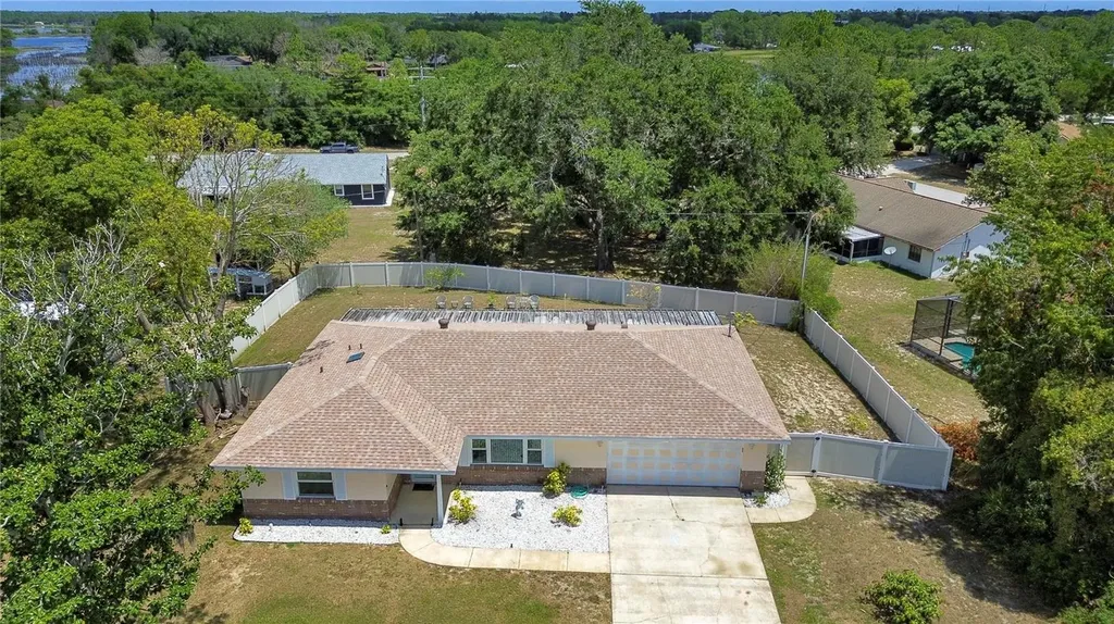 2530 Candlewick Street Deltona FL 32738