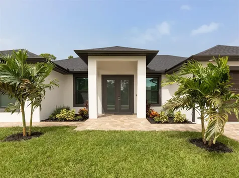 17566 De Miranda Avenue North Port FL 34287