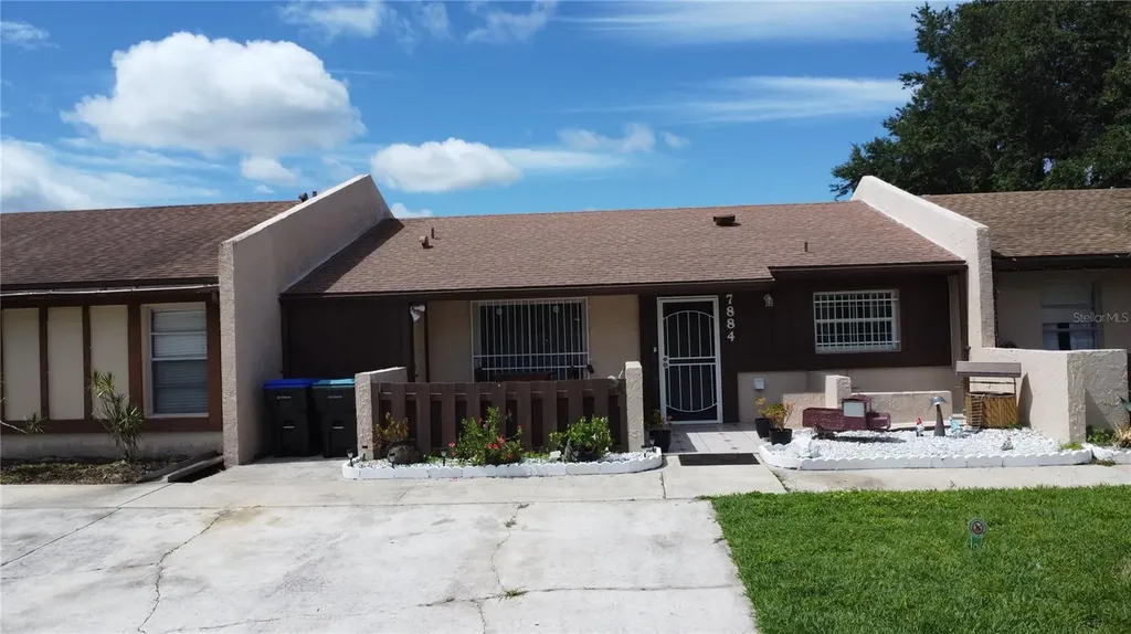 7884 Guardsmen Street Orlando FL 32822