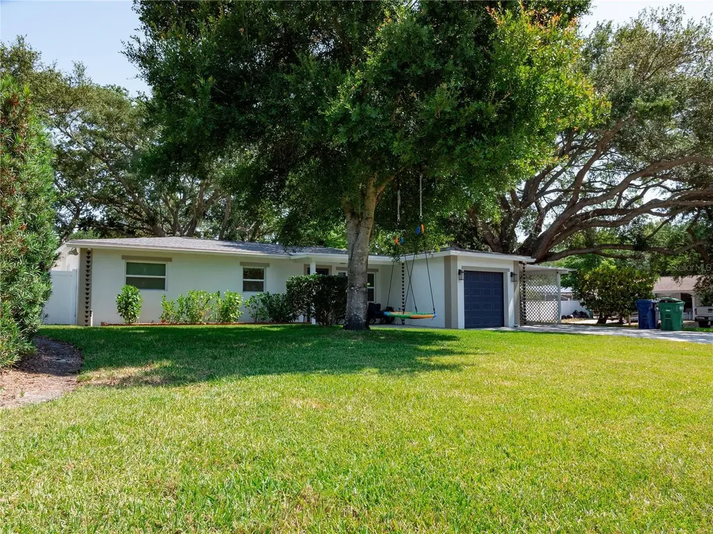 2901 W Rogers Avenue Tampa FL 33611