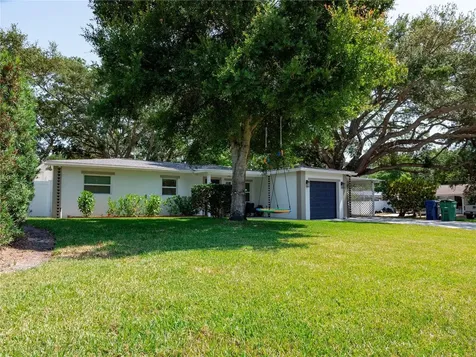 2901 W Rogers Avenue Tampa FL 33611