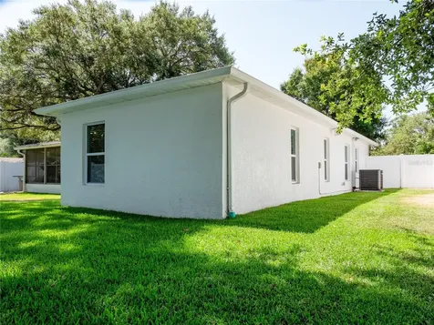 2901 W Rogers Avenue Tampa FL 33611