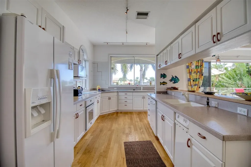 131 Sands Point Drive Tierra Verde FL 33715