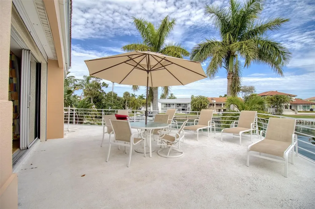 131 Sands Point Drive Tierra Verde FL 33715