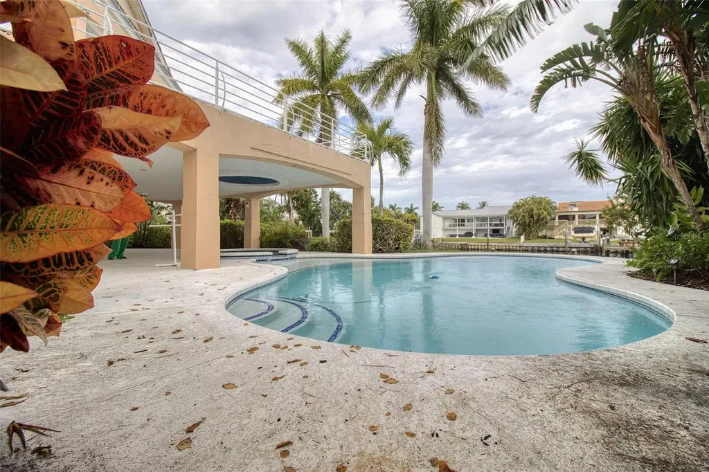 131 Sands Point Drive Tierra Verde FL 33715