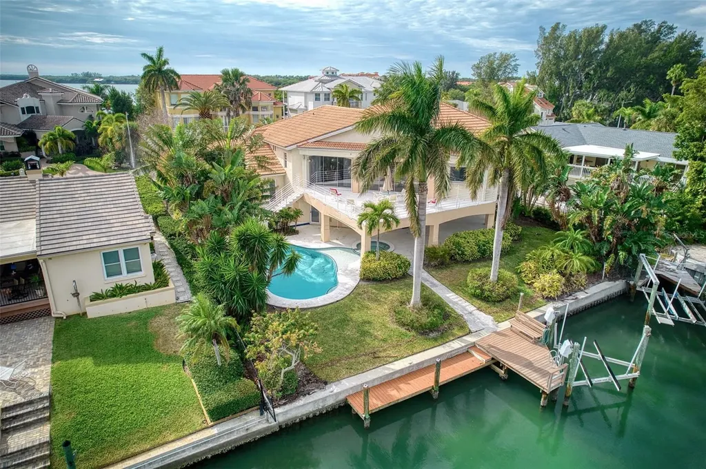 131 Sands Point Drive Tierra Verde FL 33715
