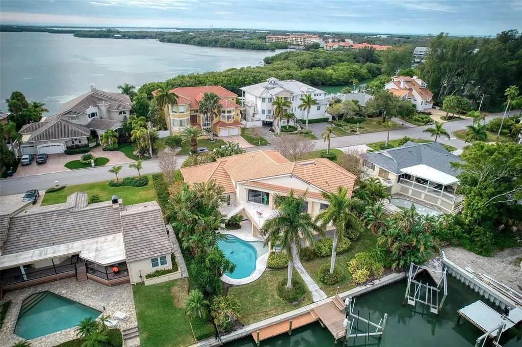 131 Sands Point Drive Tierra Verde FL 33715