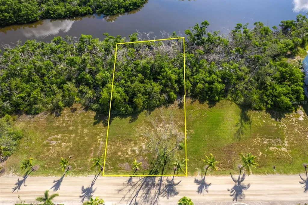 7061 Palm Island Drive Placida FL 33946