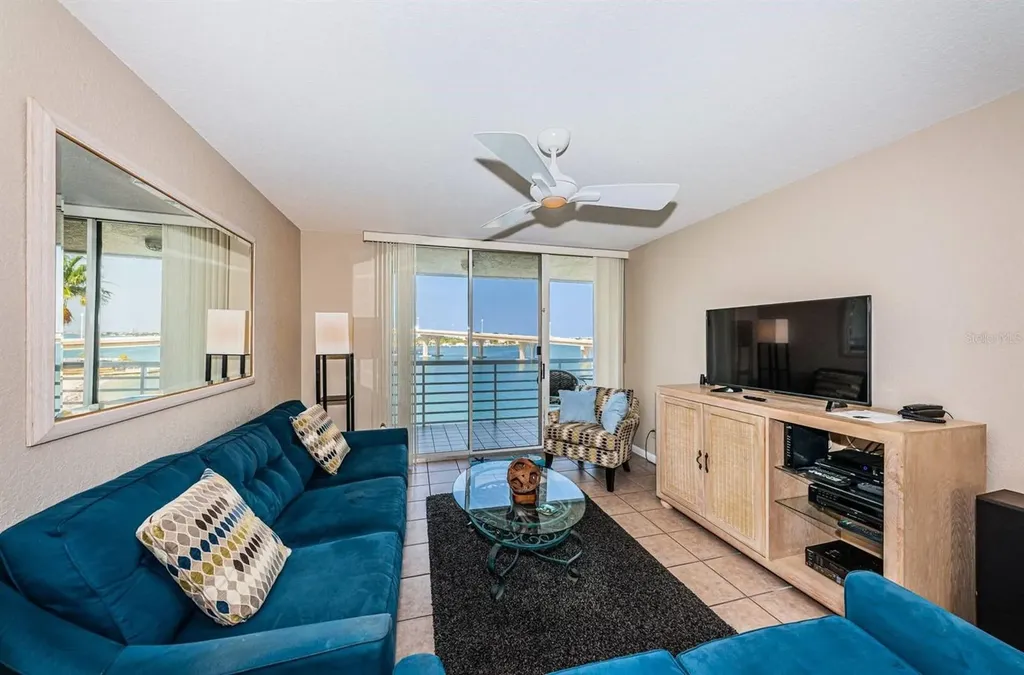 5901 Bahia Del Mar Circle St Petersburg FL 33715