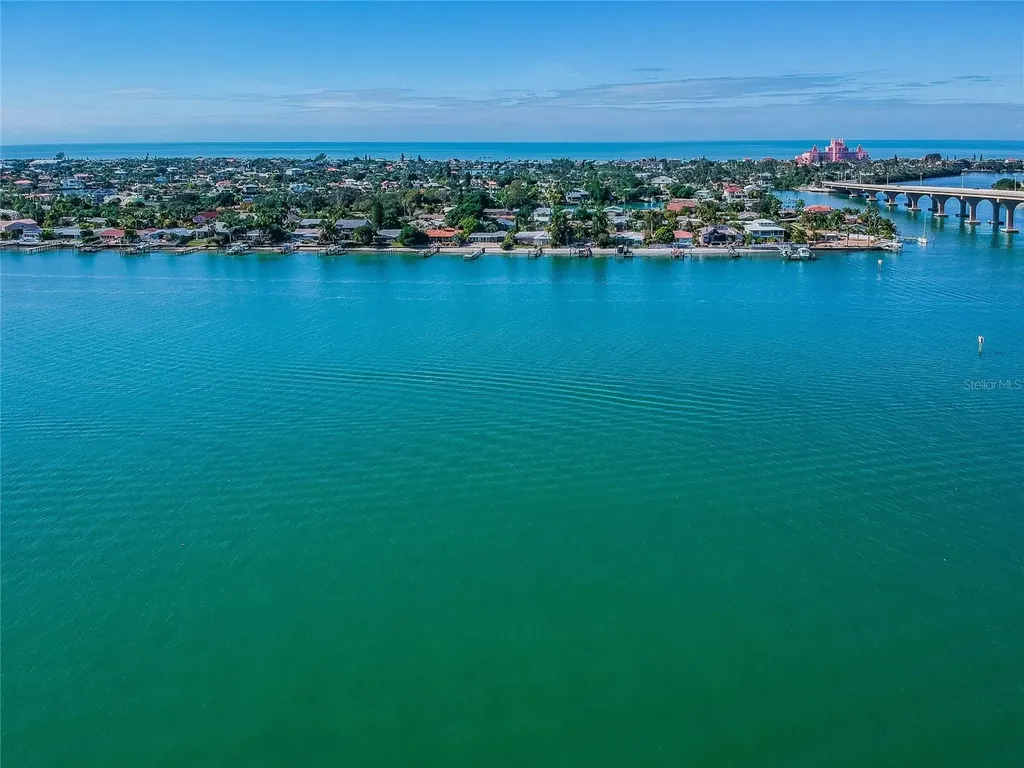 5901 Bahia Del Mar Circle St Petersburg FL 33715