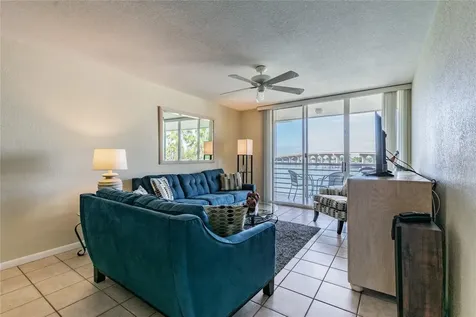 5901 Bahia Del Mar Circle St Petersburg FL 33715