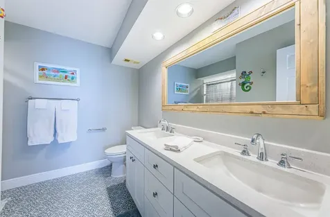 5901 Bahia Del Mar Circle St Petersburg FL 33715