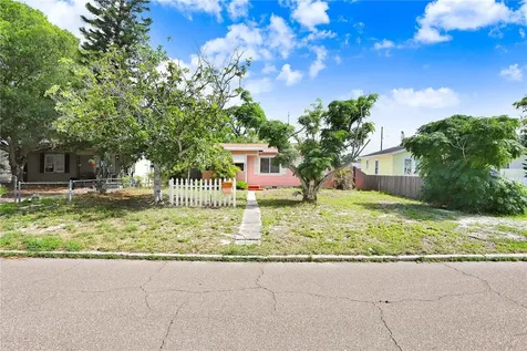 6927 3rd Avenue N St Petersburg FL 33710