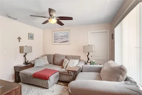 6927 3rd Avenue N St Petersburg FL 33710