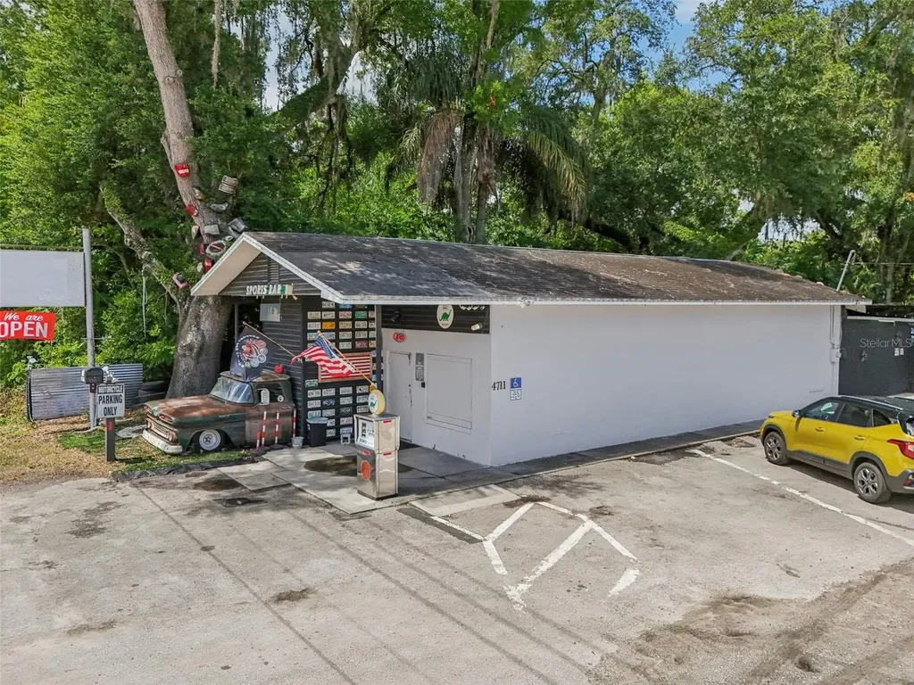 4723 Gall Boulevard Zephyrhills FL 33542