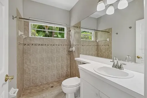5705 Oakton Court Sarasota FL 34233