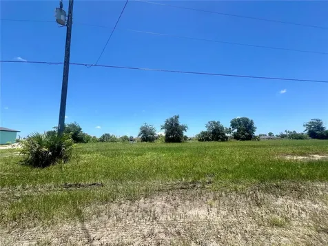 2229 NW 9th Terrace Cape Coral FL 33993