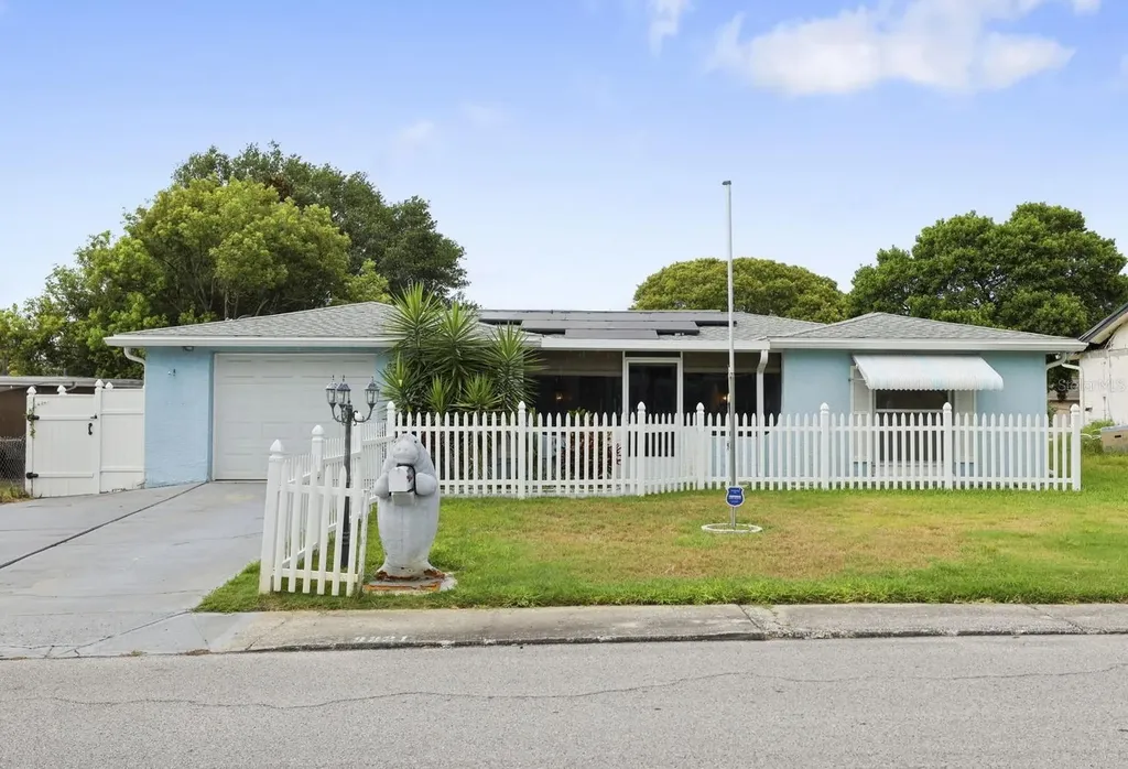 9221 Hunt Club Lane Port Richey FL 34668