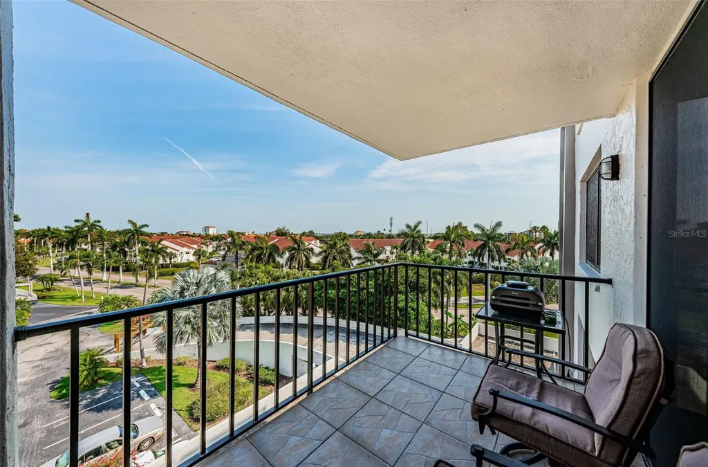 6361 Bahia Del Mar Boulevard St Petersburg FL 33715