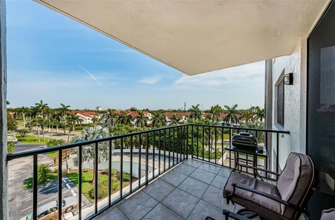 6361 Bahia Del Mar Boulevard St Petersburg FL 33715