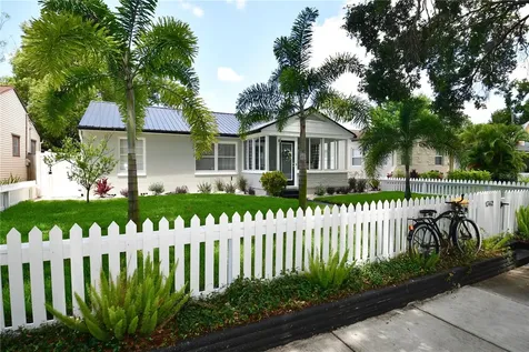 1342 15th Street N St Petersburg FL 33705