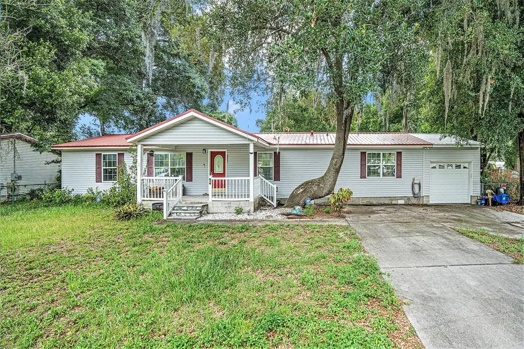 4320 5th Street Zephyrhills FL 33542