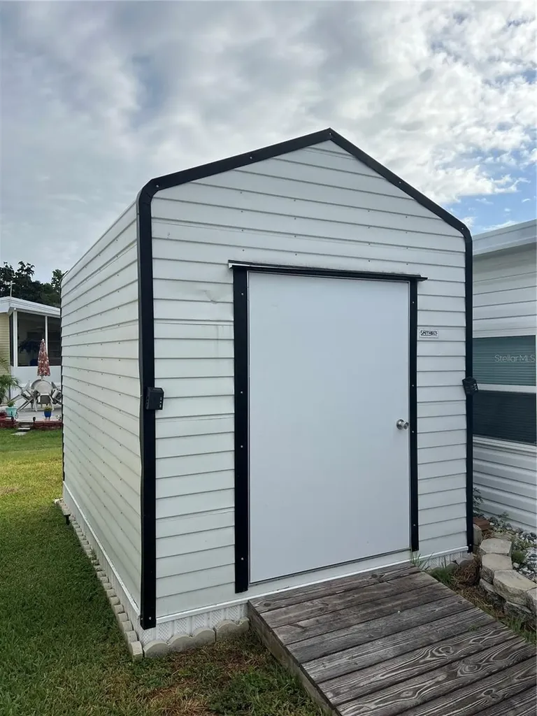 137 Citrus Ridge Drive Davenport FL 33837