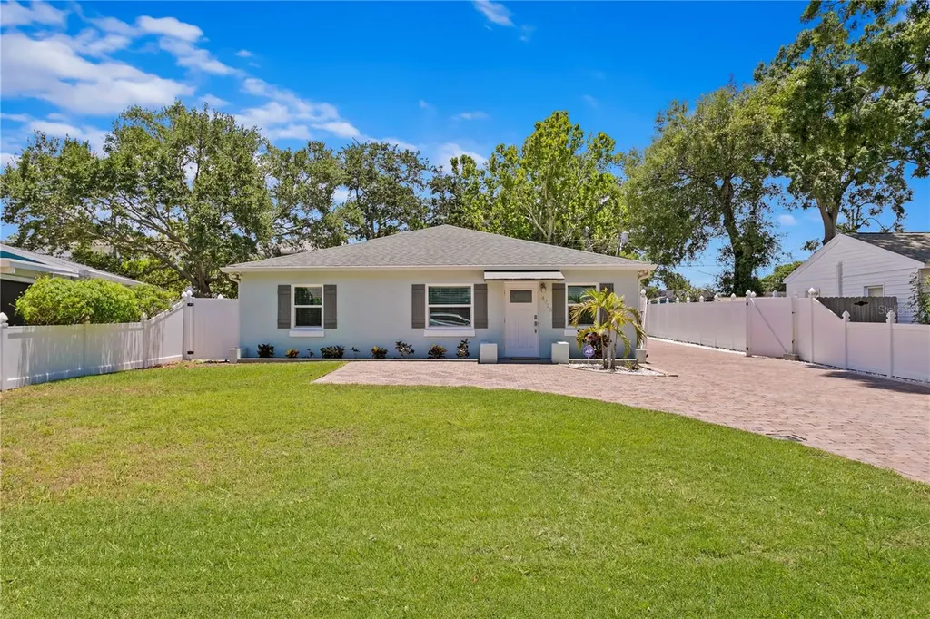 4726 W Anita Boulevard Tampa FL 33611
