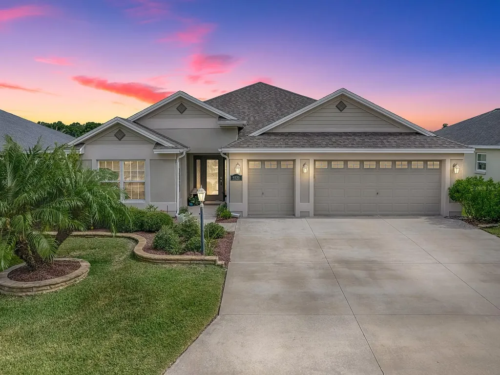 5521 Cedar Waxwing Drive The Villages FL 32163