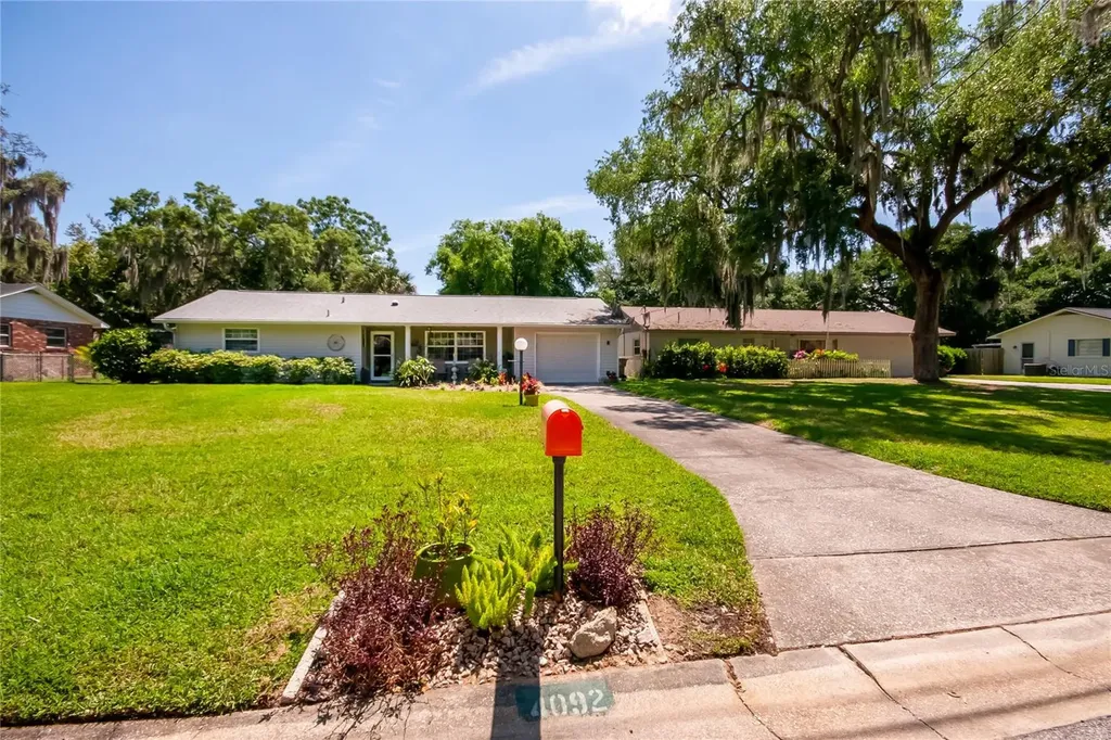 4092 Lake Eleanor Drive Mount Dora FL 32757
