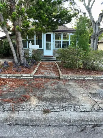 3221 17th Street N St Petersburg FL 33713
