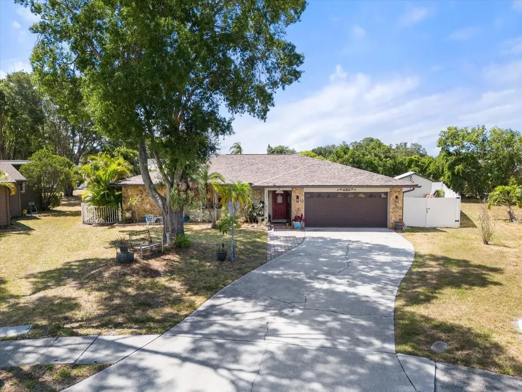 926 Plum Tree Lane Sarasota FL 34243