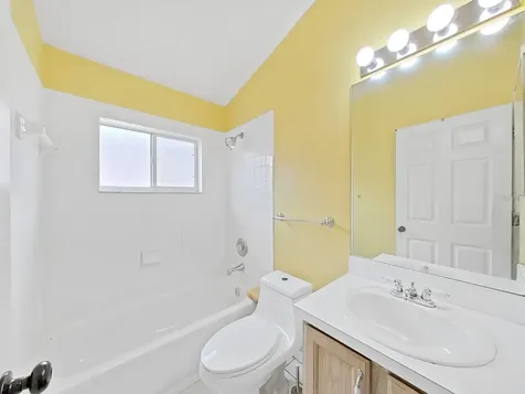18016 Palm Breeze Drive Tampa FL 33647